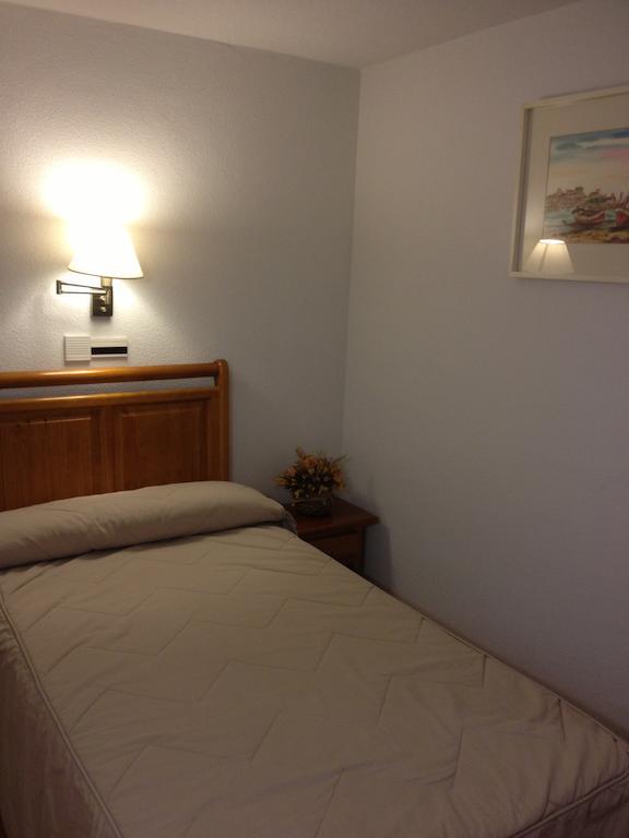 Hotel Rural Mariblanca Sacedon Room photo